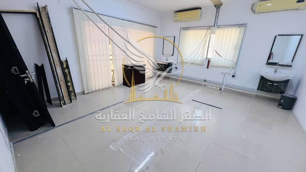 5 فيلا-للا-يجار-4-غرف-القادسية-الشارقة-صورة-العقار-re-001-04. jpg