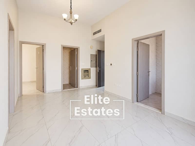 4 Minimalist Marble-Tiled Apartment Foyer. png