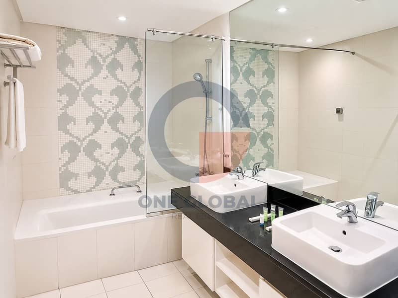 9 1000480337. png