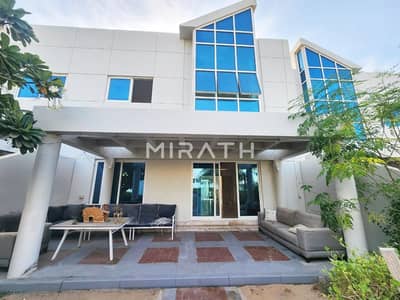 Villa de 4 chambres à à louer à Al Sufouh, Dubai - Villa à Al Sufouh, 4 chambres, 260000 AED - 17021243