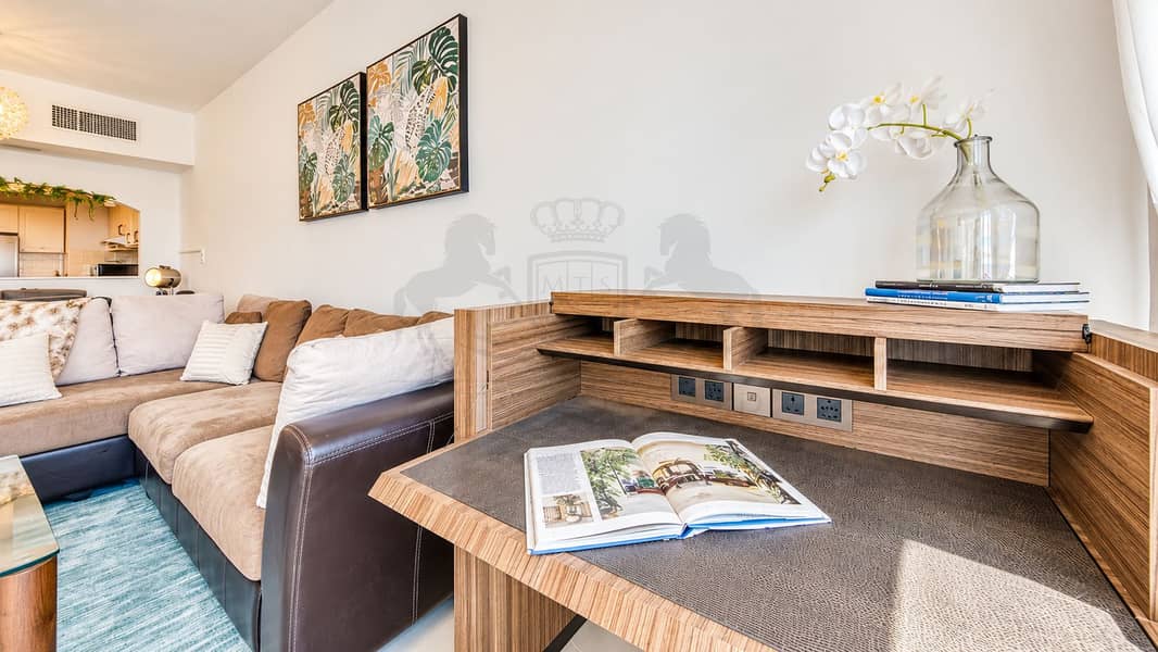 6 Modern Oak Workspace Living Room. png