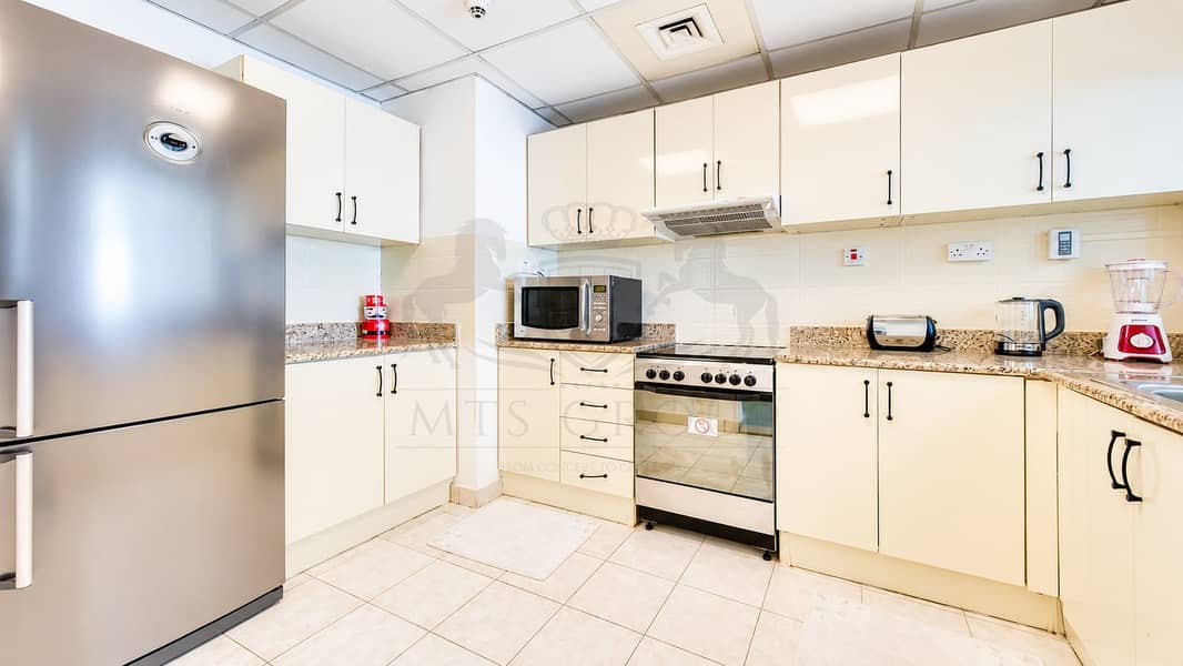 11 Bright Modern Cream Kitchen. png