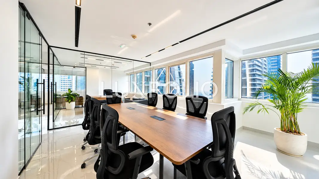 Luxury Fitout | Lake and Almas View| Vacant