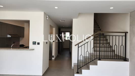 4 habitaciones Townhouse para en Alquiler en DAMAC Lagoons, Dubai - Casa adosada en DAMAC Lagoons,Malta, 4 dormitorios, 140000 AED - 17022029 4 habitaciones Townhouse para en Alquiler en DAMAC Lagoons, Dubai - Casa adosada en DAMAC Lagoons,Malta, 4 dormitorios, 140000 AED - 17022029