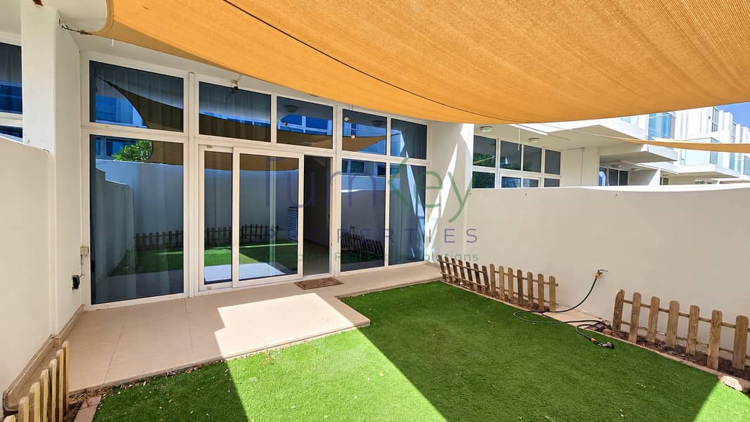 4 Sunlit Modern Patio Garden. png