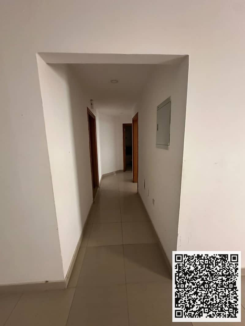 8 1001572164. jpg