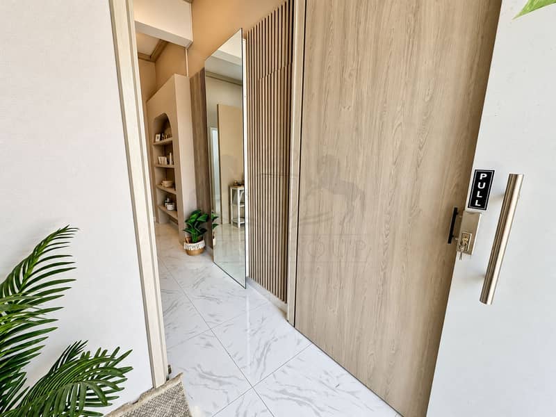 4 Bright Modern Entryway with Marble Floors. png