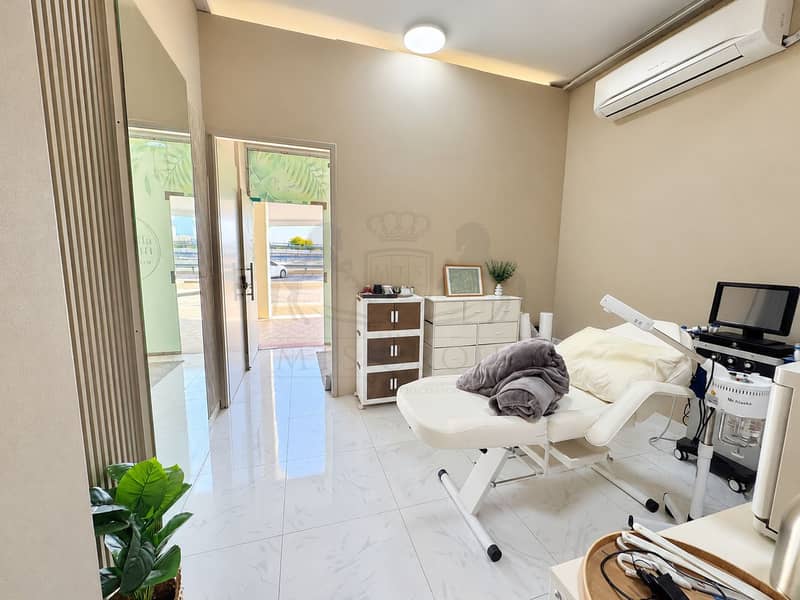 8 Modern Esthetic Treatment Room. png