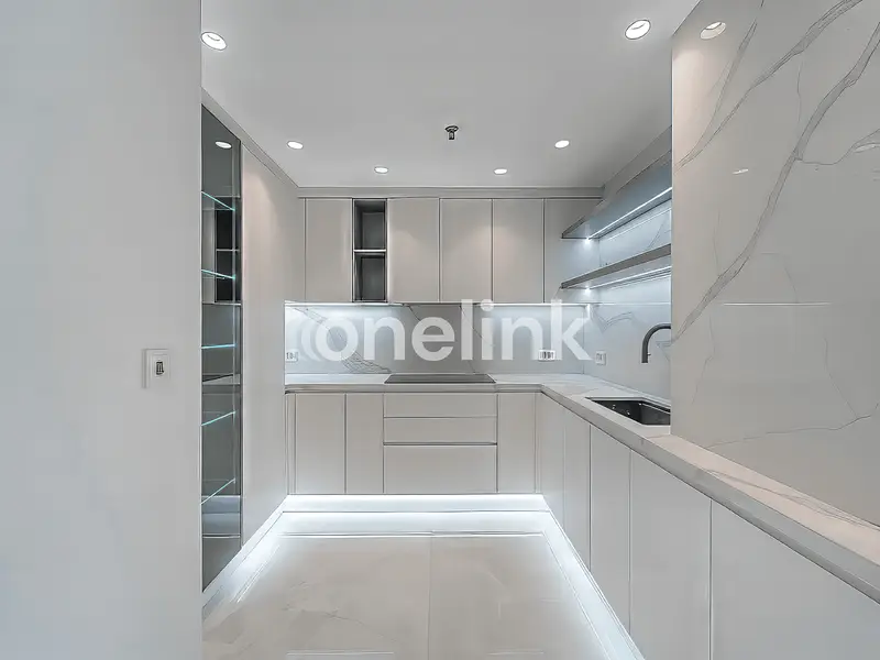 Fully Upgraded 4BR Duplex | 180° Views to Palm
