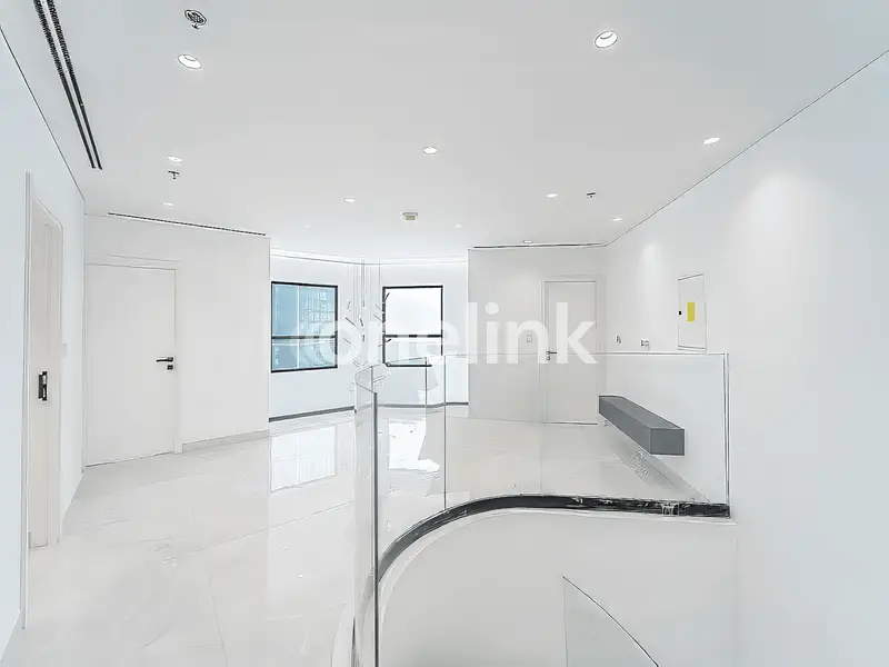 Fully Upgraded 4BR Duplex | 180° Views to Palm