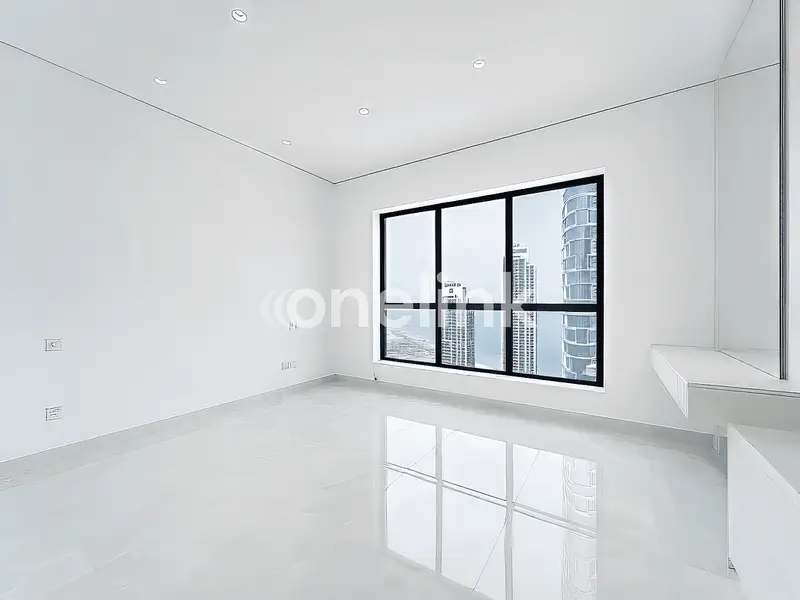 Fully Upgraded 4BR Duplex | 180° Views to Palm