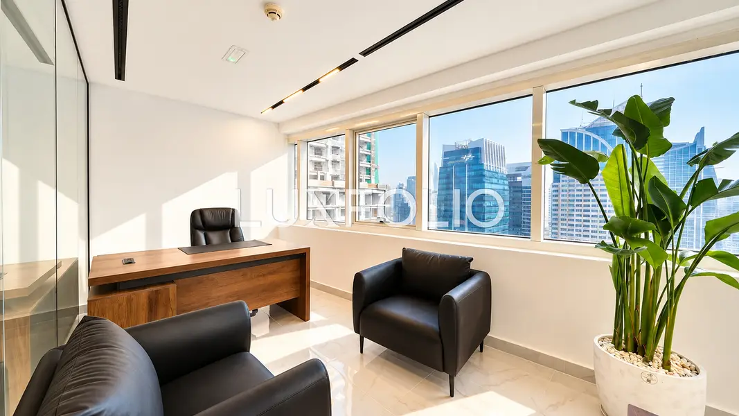 Luxury Fitout | Lake and Almas View| Vacant