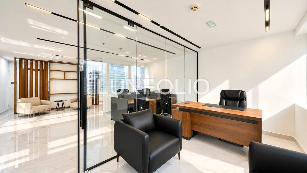 Luxury Fitout | Lake and Almas View| Vacant