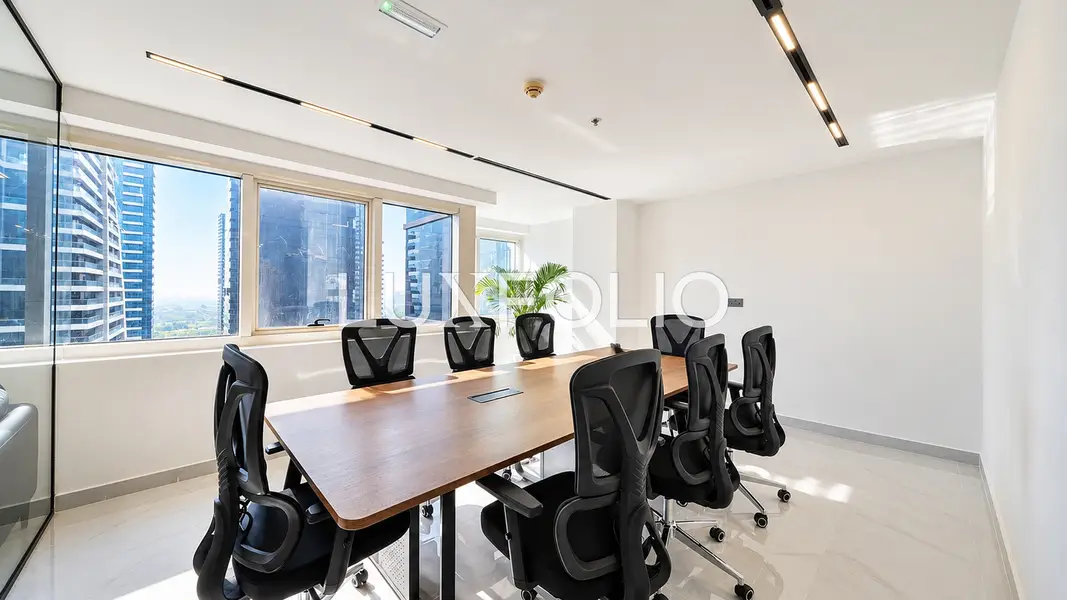 Luxury Fitout | Lake and Almas View| Vacant