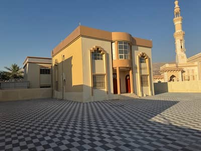 Villa de 6 chambres à à louer à Al Sharisha, Ras Al Khaimah - WhatsApp Image 2026-10-29 at 12.05. 05 PM. jpeg Villa de 6 chambres à à louer à Al Sharisha, Ras Al Khaimah - WhatsApp Image 2026-10-29 at 12.05. 05 PM. jpeg