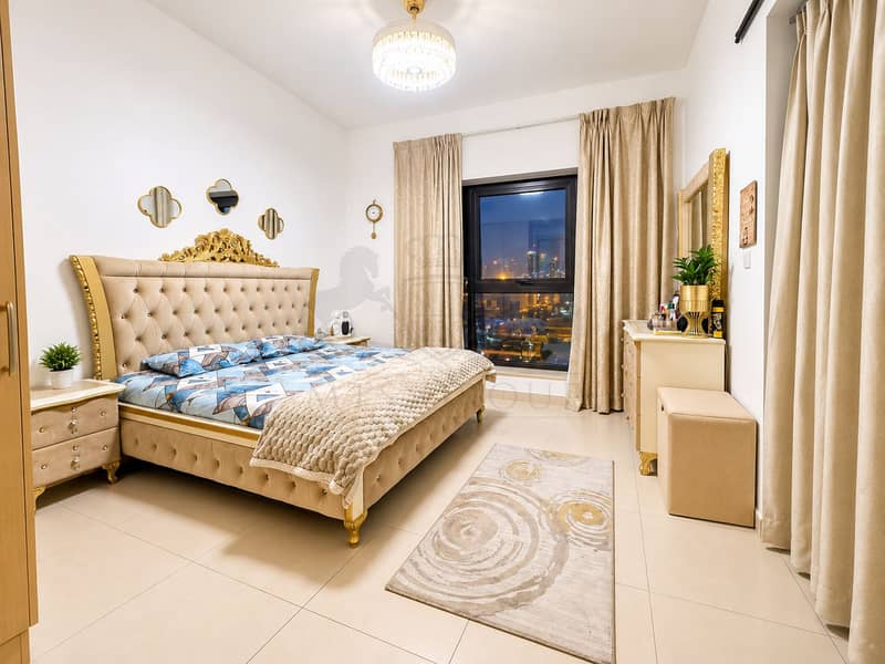 Luxurious Bedroom with City Views. png Luxurious Bedroom with City Views. png