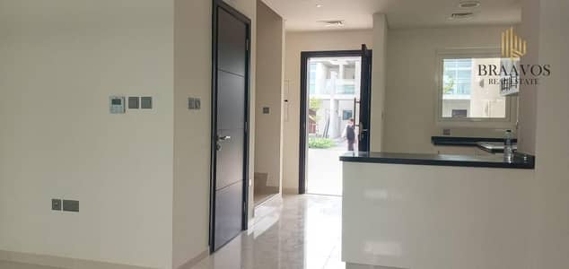 3 Bedroom Villa for Rent in DAMAC Hills 2 (Akoya by DAMAC), Dubai - WhatsApp Image 2026-10-29 at 12.05. 48. jpeg 3 Bedroom Villa for Rent in DAMAC Hills 2 (Akoya by DAMAC), Dubai - WhatsApp Image 2026-10-29 at 12.05. 48. jpeg