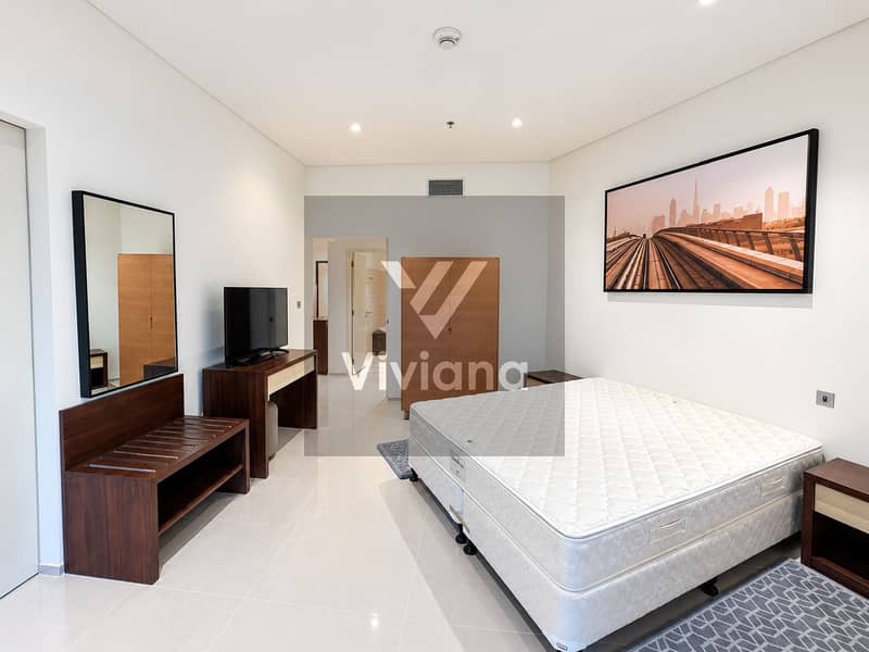 5 Bright Modern Hotel Bedroom. png
