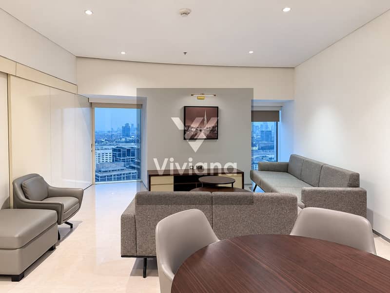 10 Modern Living Room with City Skyline. png