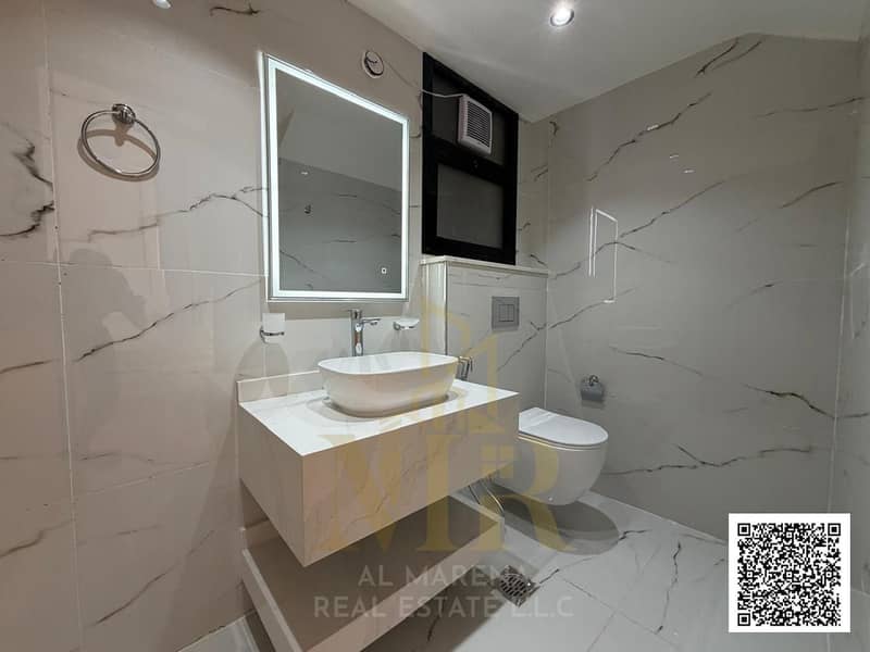 12 WhatsApp Image 2026-10-26 at 3.19. 31 PM (1)-watermark. jpg