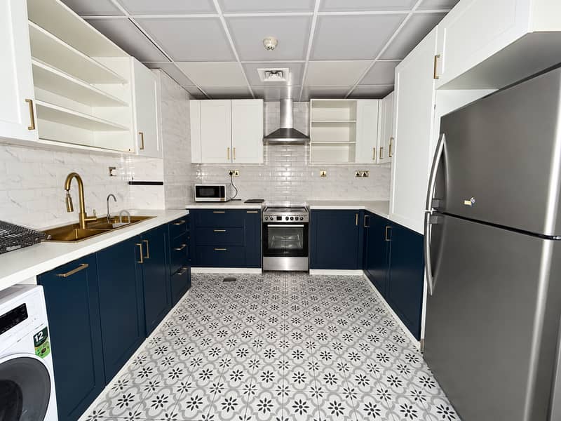 17 Bright, polished lake-view property-13. png