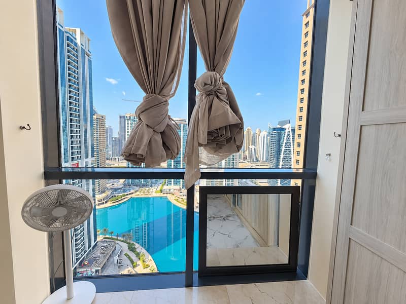 22 Bright refined interior with lake view-1. png