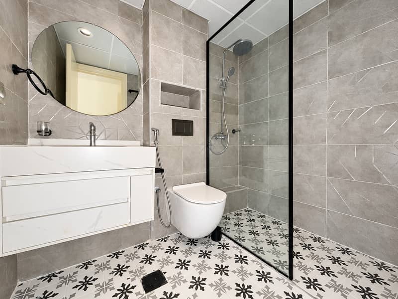 23 Polished Property Interior with Lake Views-15. png