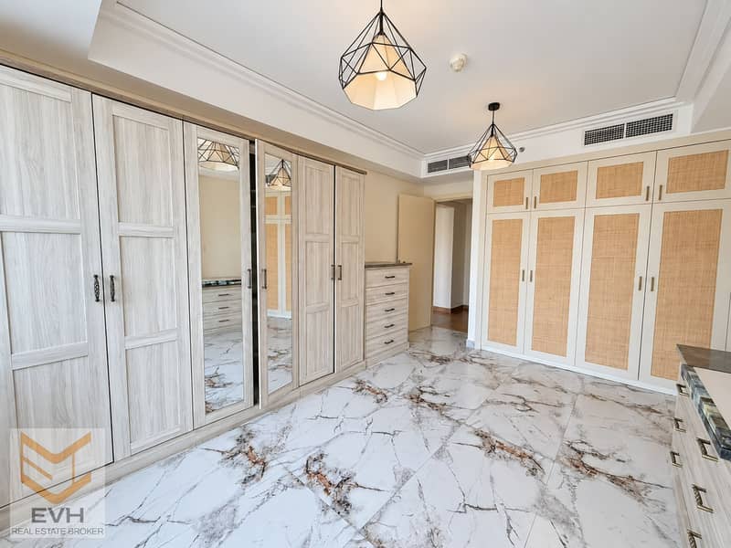 11 Clean, bright lakeview property interior-4. png