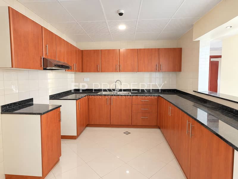 9 Bright Modern Wood Kitchen. png