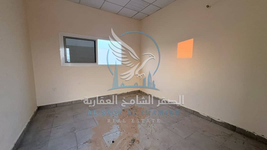 7 yard-for-rent-sajaa-property-10. jpg