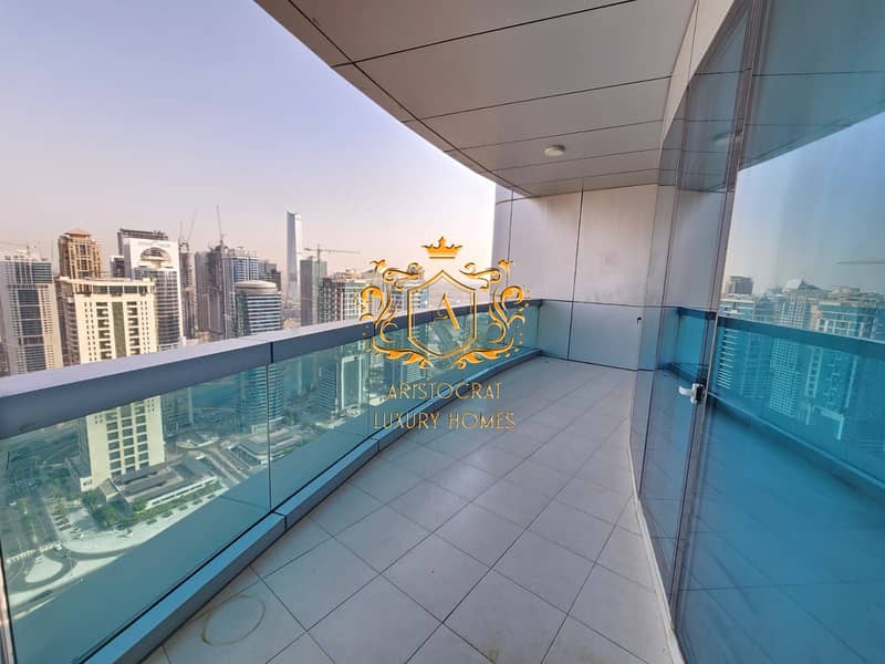 9 Balcony 01. jpeg