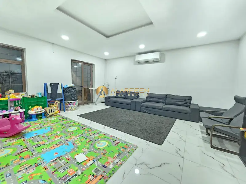 Corner Unit | Extended | Near to exit