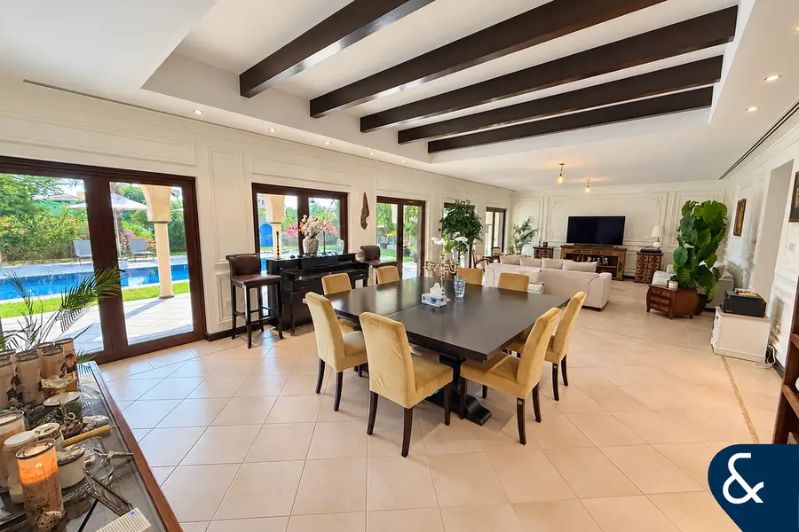 Marbella Type | 5 Bedrooms | Large Plot | VOT