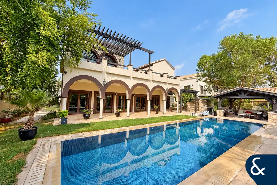 Marbella Type | 5 Bedrooms | Large Plot | VOT