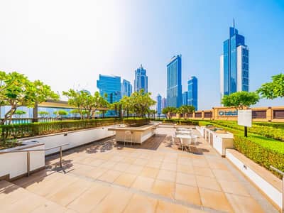 2 Bedroom Flat for Rent in Downtown Dubai, Dubai - 2BR with Laundry Room | High Floor | Vacant
