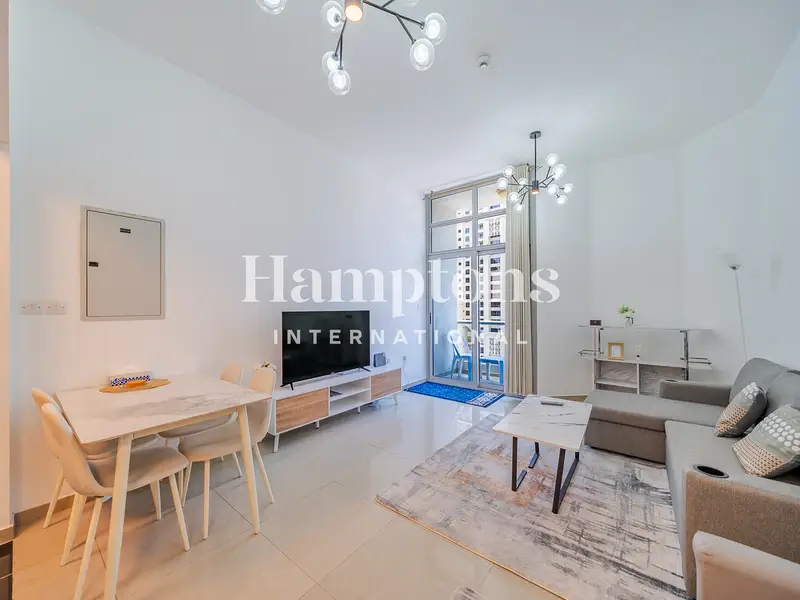 Marina Partial Sea Views | High-Yield Short-Term