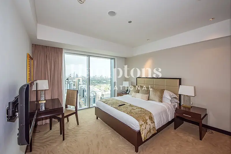 Big Size | Marina View | Corner Unit | Negotiable