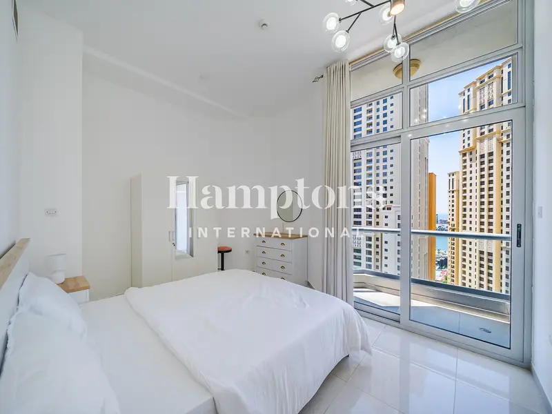 Marina Partial Sea Views | High-Yield Short-Term