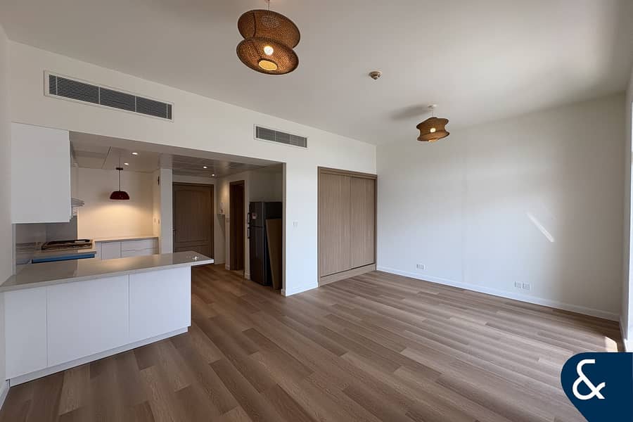 Fully Upgraded | Studio | Prime Location Fully Upgraded | Studio | Prime Location