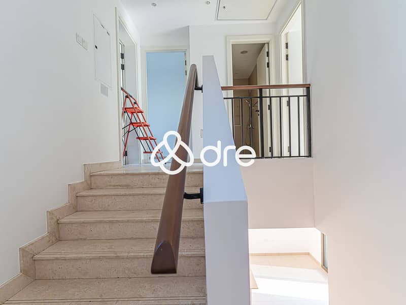 11 DRE09896-Edit. JPG
