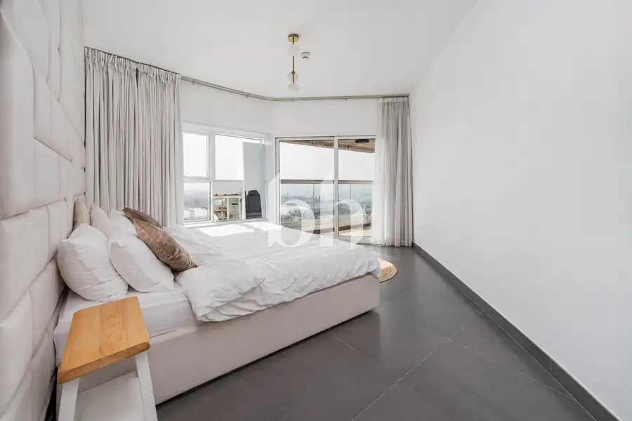 Best To Invest| Furnished | Nicely Upgraded| 3 Bed