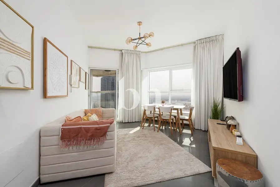 Best To Invest| Furnished | Nicely Upgraded| 3 Bed