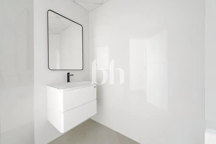Best To Invest| Furnished | Nicely Upgraded| 3 Bed