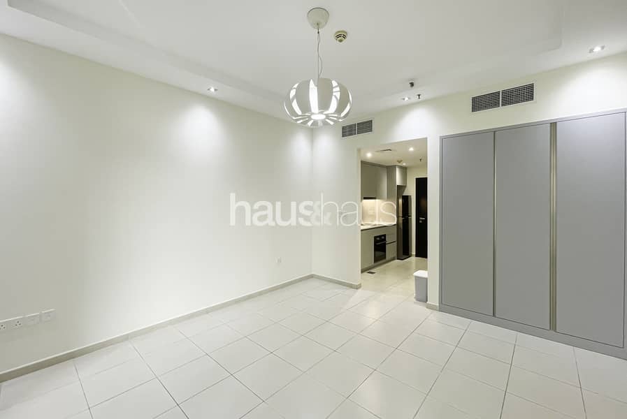 Modern Upgrade | Unfurnished | Contemporary Finish Modern Upgrade | Unfurnished | Contemporary Finish
