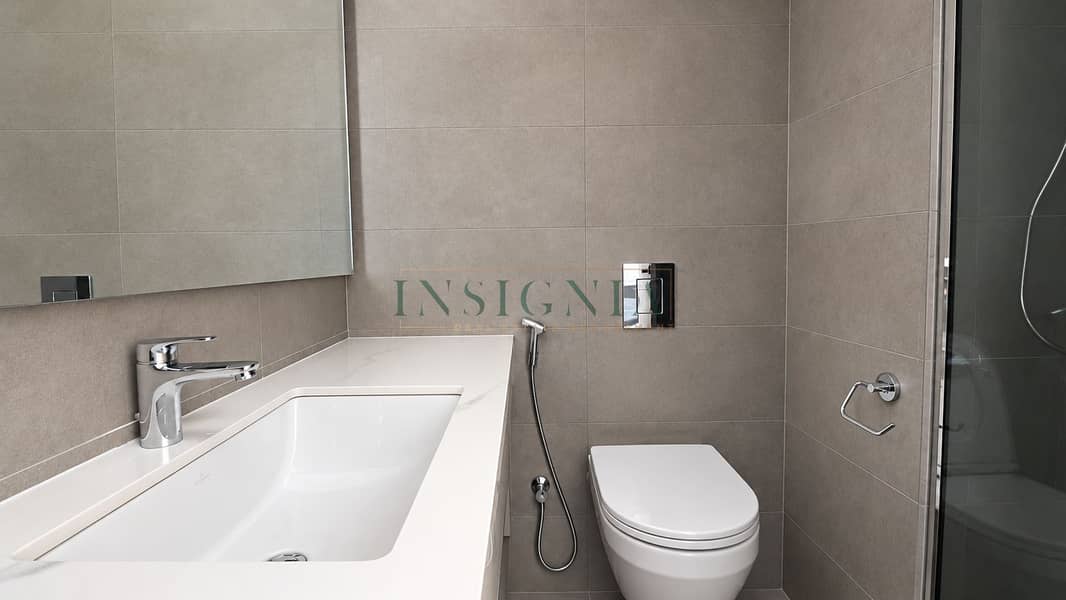 10 Modern Minimalist Gray-Beige Bathroom. png