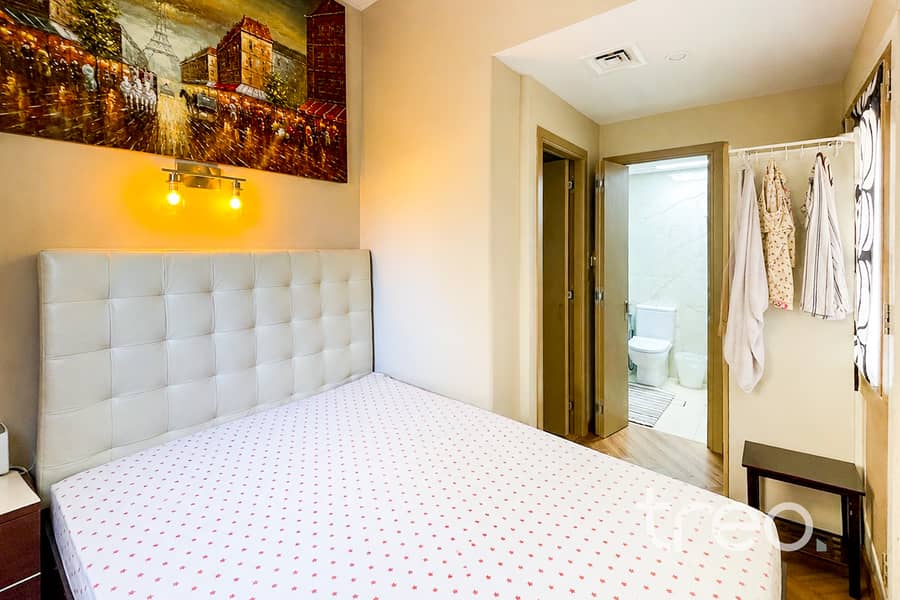 5 Tidy Bedroom with En-Suite View. jpg