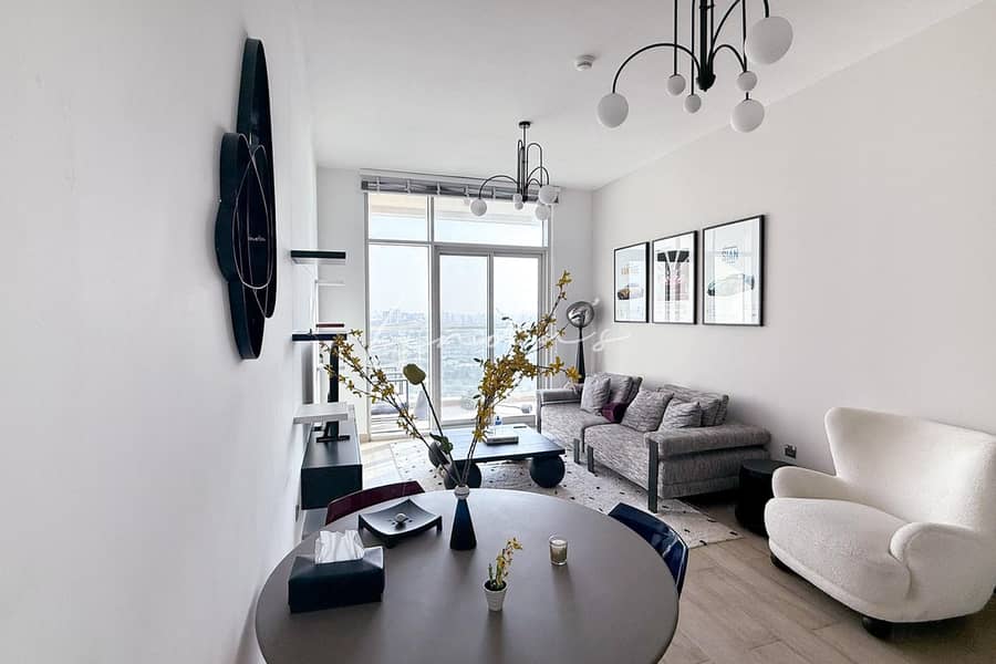 4 images image img