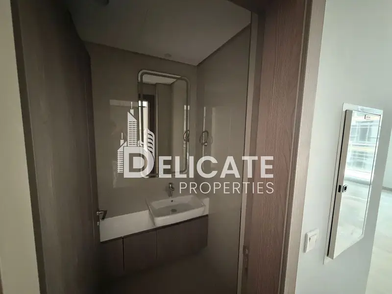 Spacious 1BR | Huge Balcony | Prime Location