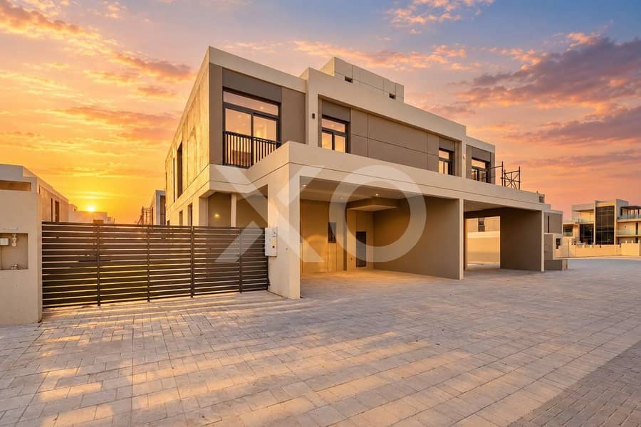 PARK FACING VILLA | MORTGAGEABLE | EXCLUSIVE