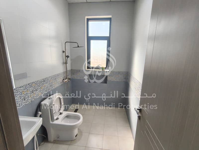 10 5acc8f89-ba1f-460c-afd6-1fc413927c2a. jpg